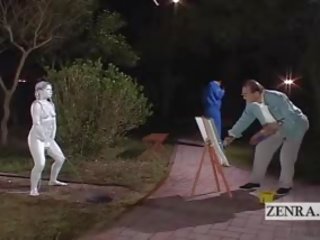 Subtitrate japonez public parc statue fântână prank