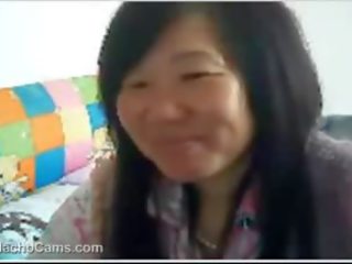 Възрастен китайски жена клипове край гърди