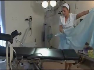 Tremendous sestrička v opálenie podkolienky a opätky v nemocnica - dorcel