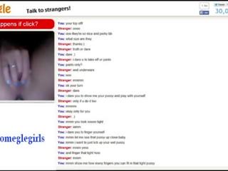Pink Bra daughter from Omegle